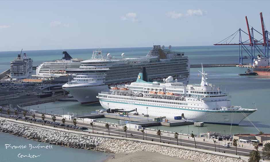 Porto marítimo para mega navios de cruzeiro a 8 minutos de carro